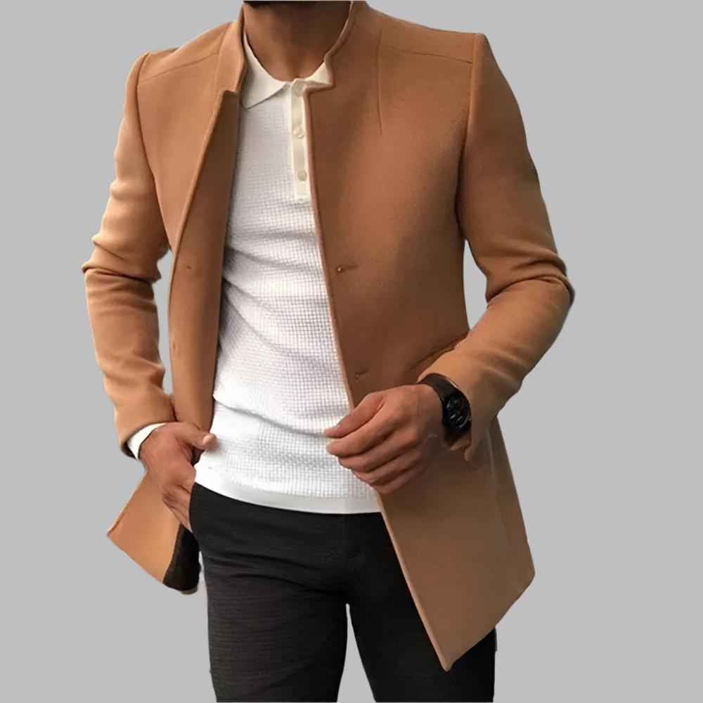 Elegant wool coat for men